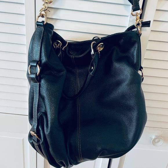 Gorgeous Pebble Leather Tote - Picture 3 of 9